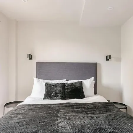 Luxury 2-bedroom Penthouse With Stunning Views - Leeds City Centre