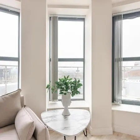 شقة Luxury 2-bedroom Penthouse With Stunning Views - Leeds City Centre