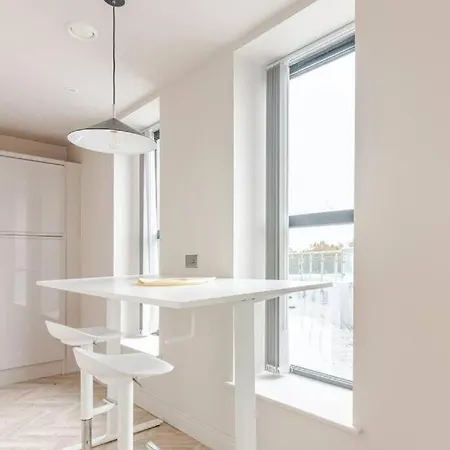 شقة Luxury 2-bedroom Penthouse With Stunning Views - Leeds City Centre *