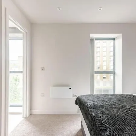 Luxury 2-bedroom Penthouse With Stunning Views - Leeds City Centre * ليدز